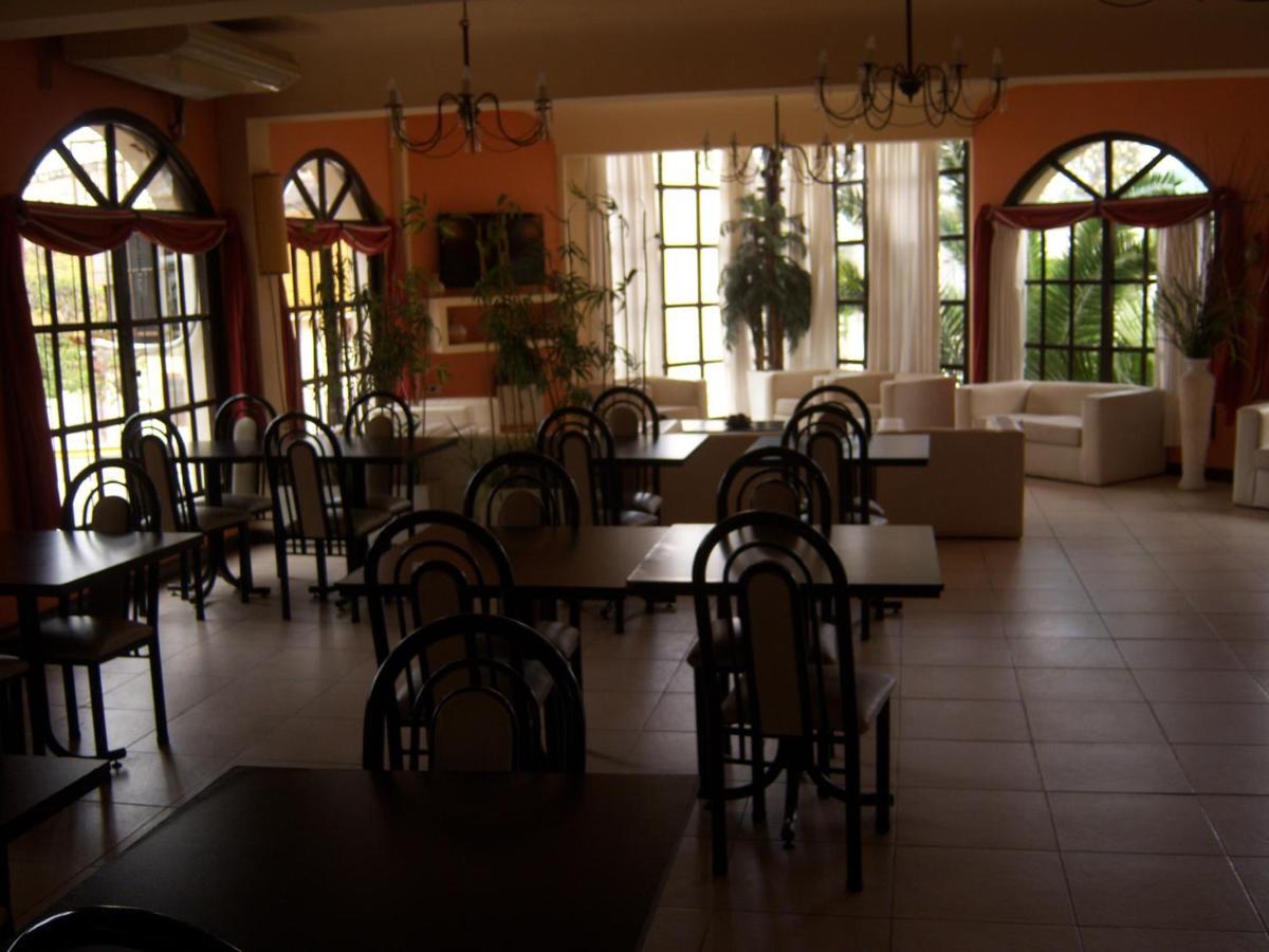 Hotel De La Cascada Termas de Río Hondo Εξωτερικό φωτογραφία